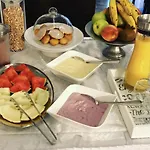 Stadthotel Am Adenauerplatz Ξενοδοχείο *