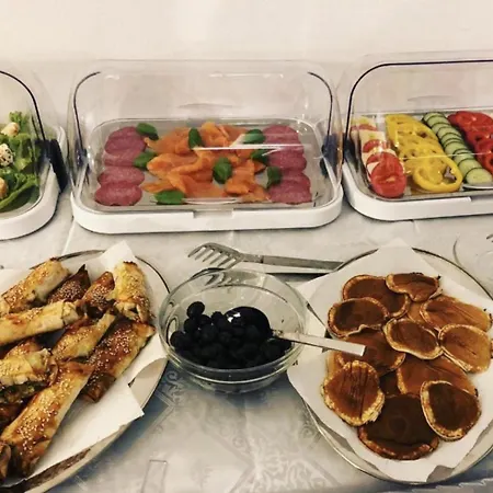 Stadthotel Am Adenauerplatz *