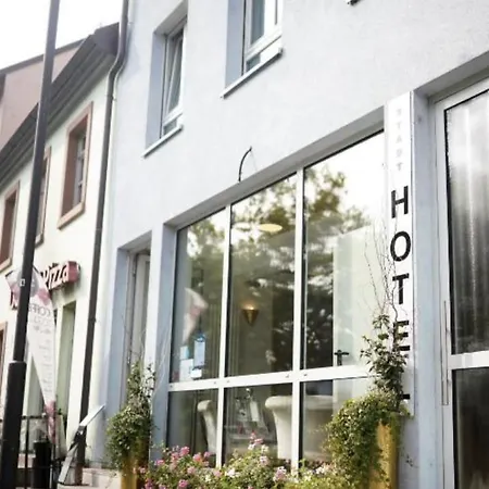 Отель Stadthotel Am Adenauerplatz