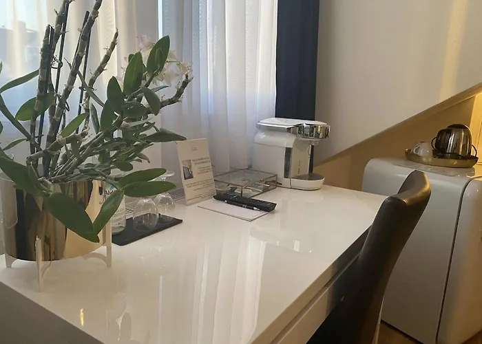 Hotel Stadthotel Am Adenauerplatz *
